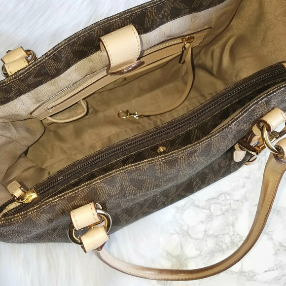 •HP• Michael Kors Jet Set Medium Work Tote - Picture 3 of 11